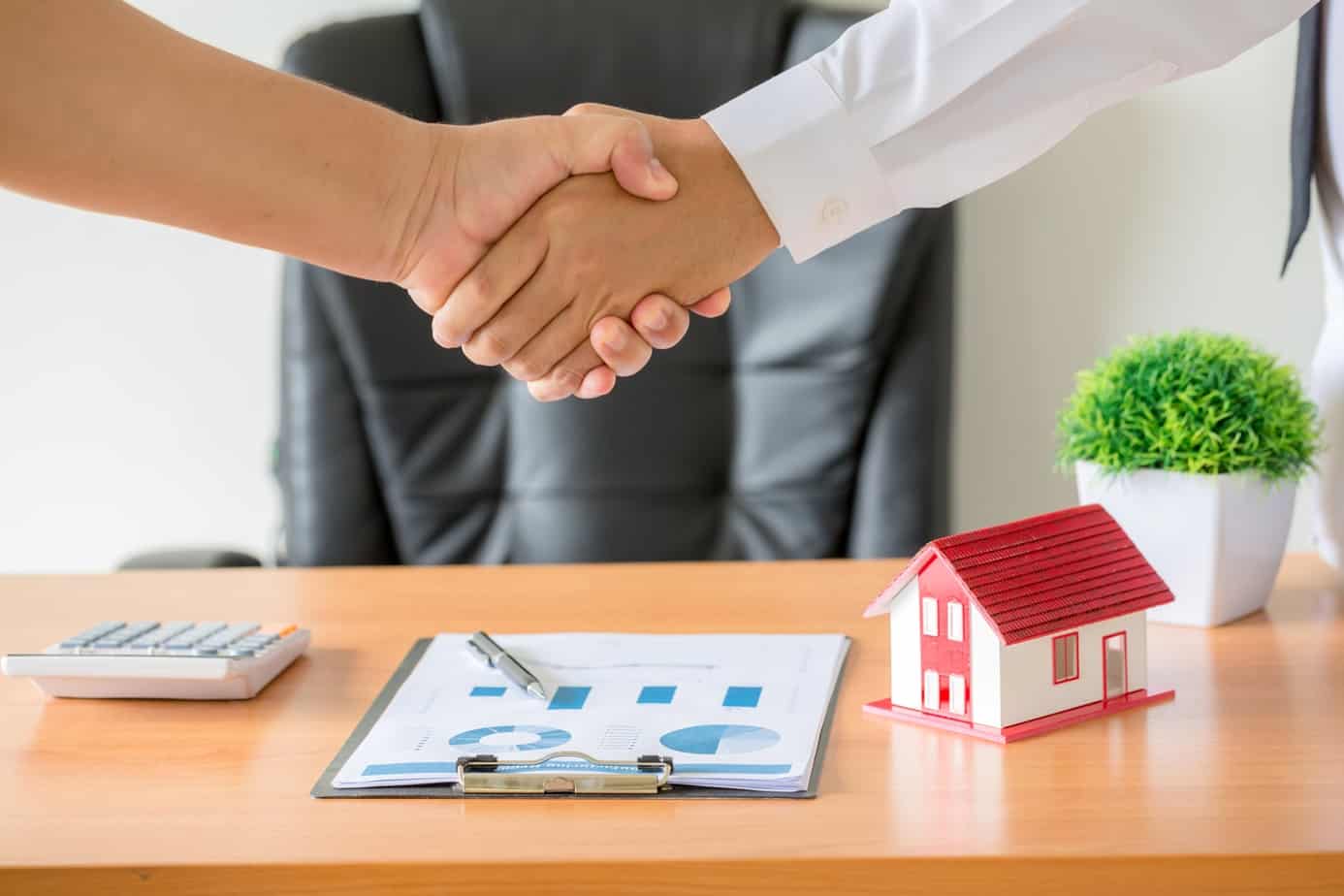 Bản án tranh chấp hợp đồng mua bán nhà ở hình thành trong tương lai