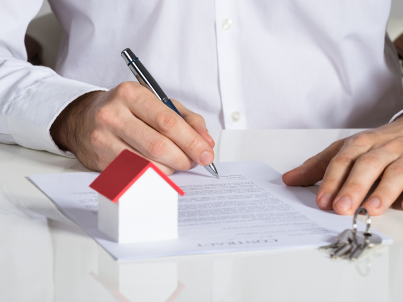 Thực hiện khởi kiện vi phạm hợp đồng thuê nhà như thế nào?